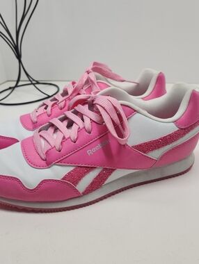 Reebok Women Barbie Pink Glitter and White Classic Runner Sneakers Sz 7
